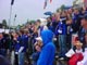 Fans im Regen 2